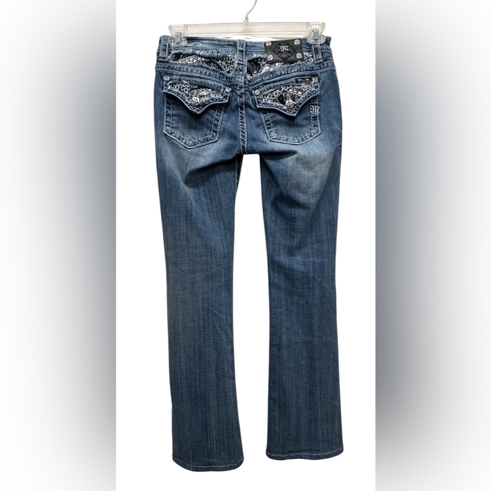 Miss Me Signature Bootcut Blue Jeans Women’s Embellished Pockets 28 Denim Y2K - Picture 2 of 9